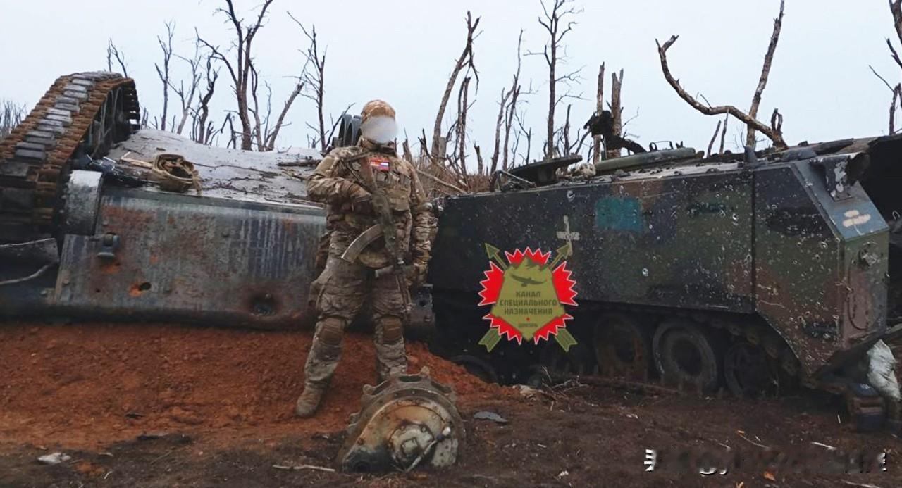 【红军城正在展开近距离巷战,双方伤亡率高达70%左右】据凤凰卫视战地