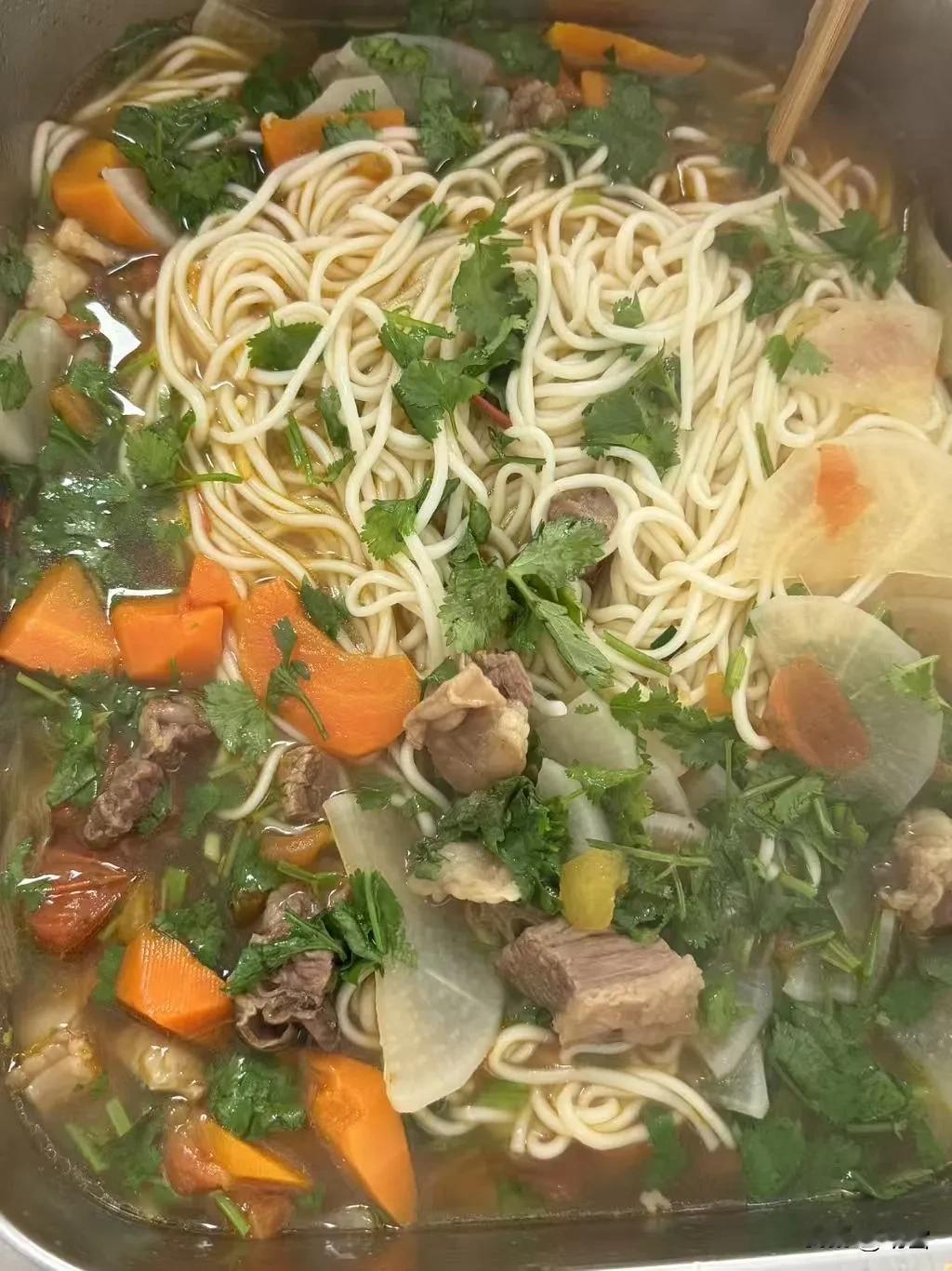 美食有着神奇的力量,它能让人心情愉悦,忘却烦恼,为生活增添无限乐趣。美食