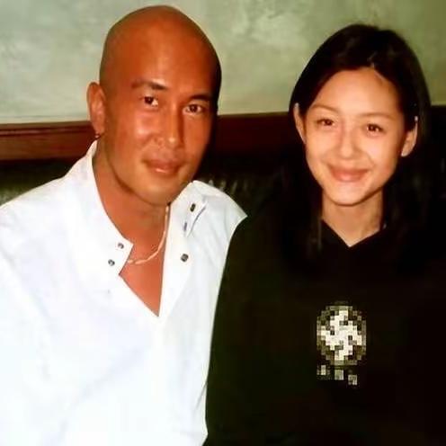 大S终究是看错了人！院长揭示具俊晔拒签原因，小S同样受波及，反转来得猝不及防