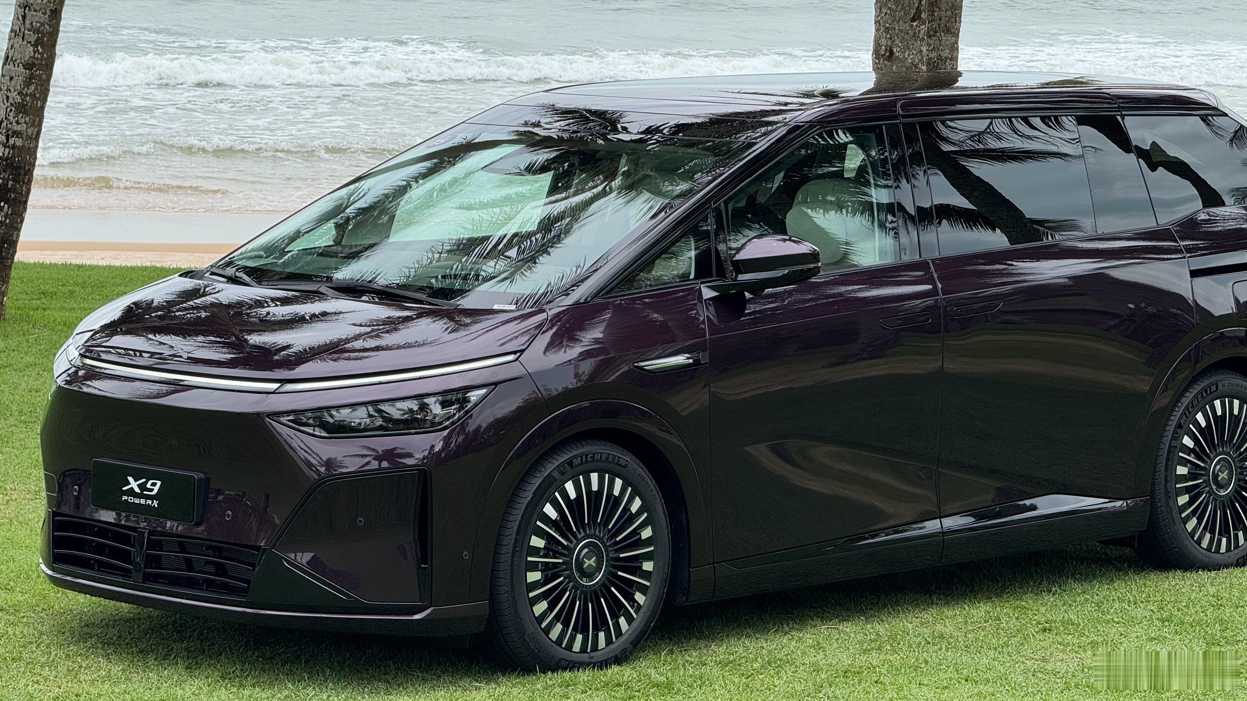 带着发动机的小鹏X9应该能够拓宽MPV市场份额63.3kWh电池+60L油箱以小