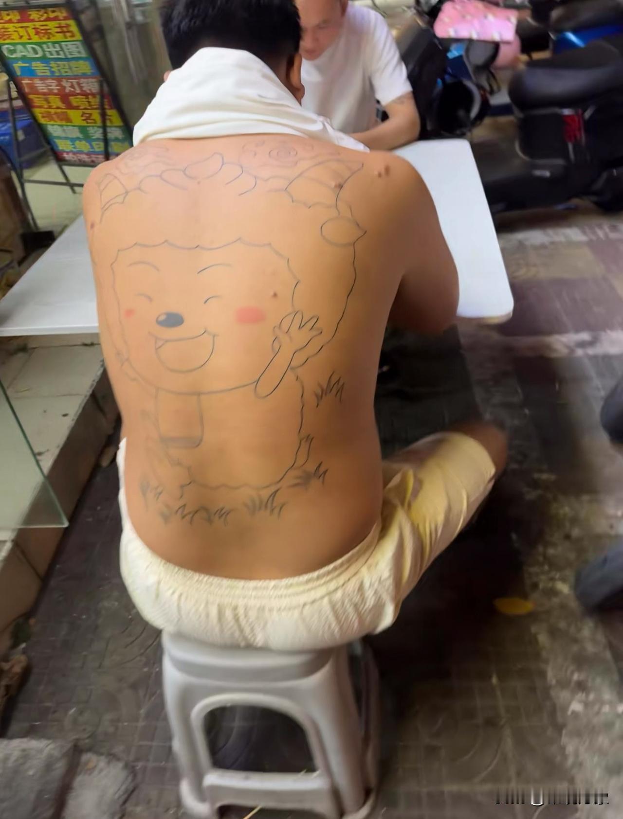 我早跟你说过，出门要低调，要低调…社会人纹身