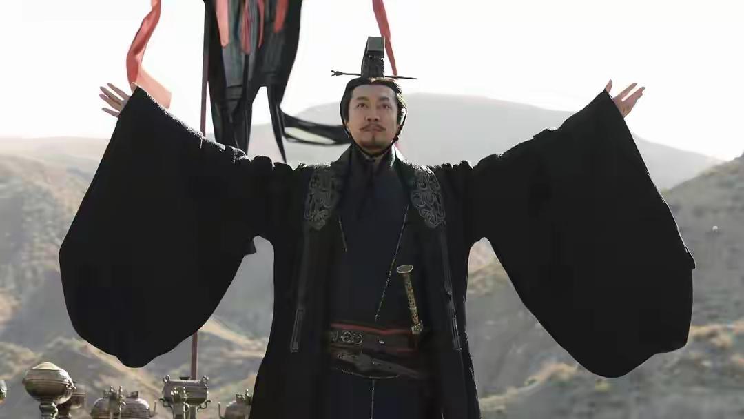 秦始皇一生最大的失误是什么？不是焚书坑儒，而是这个致命决定提起秦始皇，很多人第