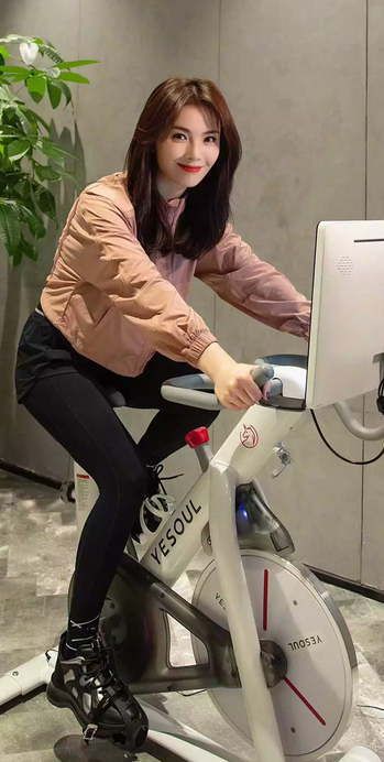 刘涛都快要嫩成韩素汐了。