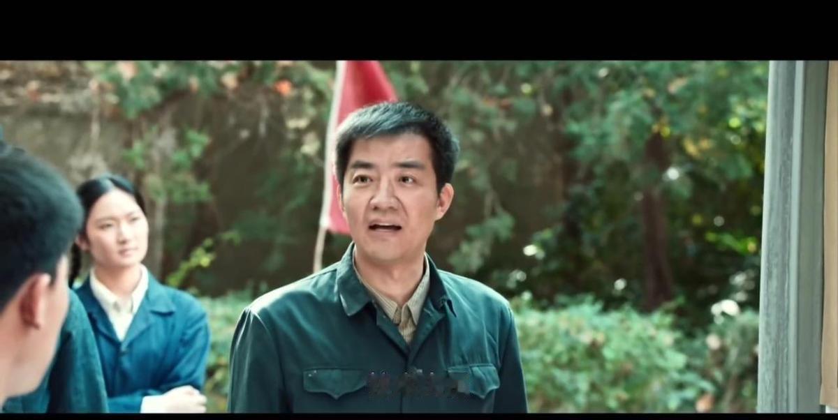 王潇兼职被发现，老板没开她，但她自己先崩了。老公说她丢人，她突然发现，体面这东