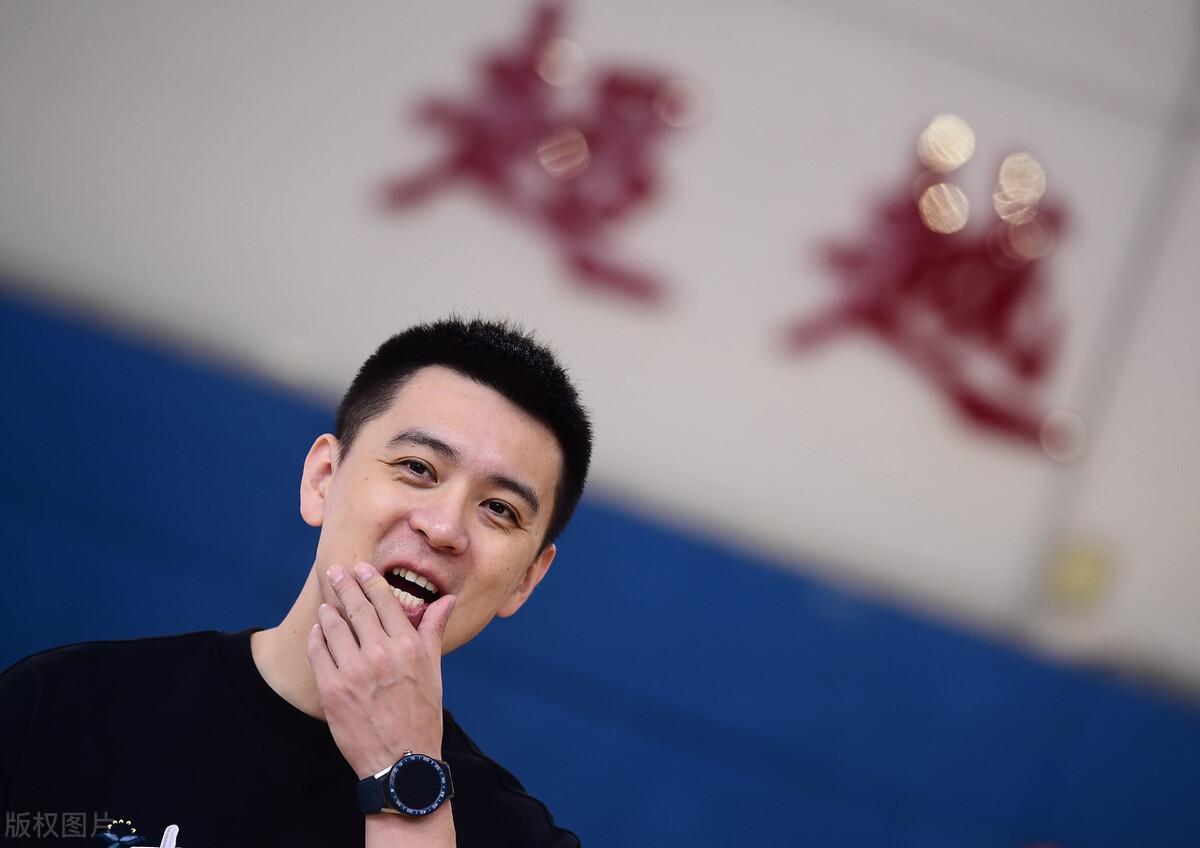 杨鸣无人问津，杜锋未能续约，昔日炙手可热的冠军教头们怎么突然“不香”了？1、名