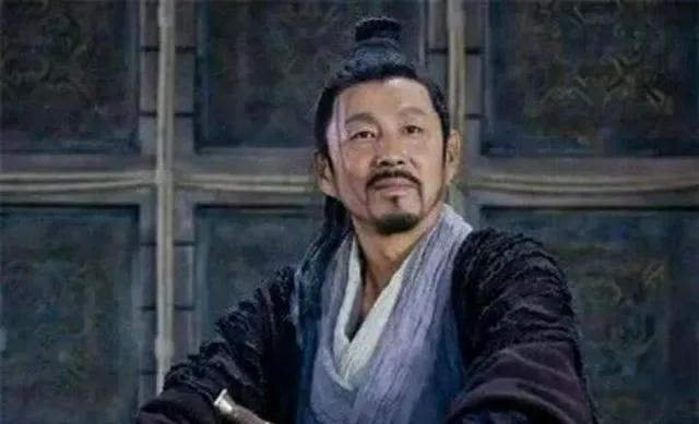 刘邦当上皇帝后，突然想起自己和初恋曹寡妇还有一个儿子，就悄悄地跑去沛县找人。两人