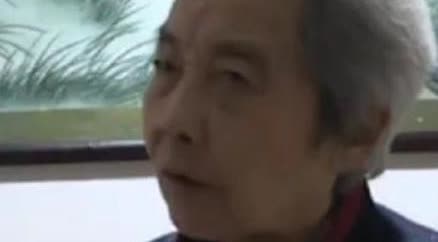 54岁女子，没结婚无儿无女，收养了自己的亲侄子，30年后，侄子资产上百万，对84