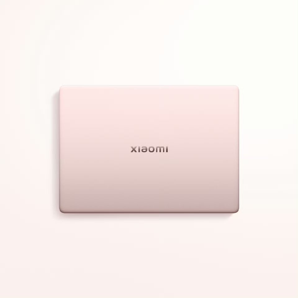 【小米笔记本Pro14全新「柔光粉」亮相：低饱和哑光金属+丝绒镁合金机