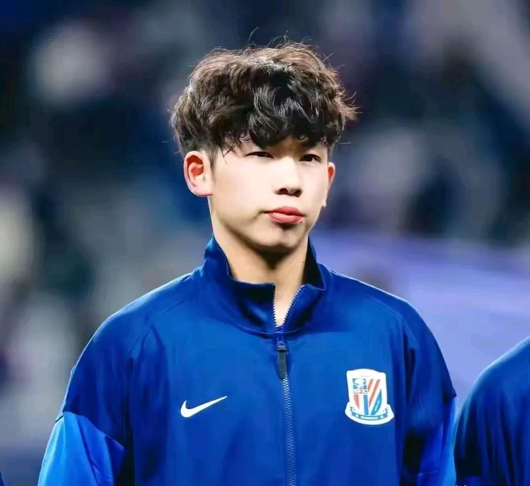 期待已久时刻来临！双“宇”拍门助申花客场3：1战胜梅州客家。中超第十
