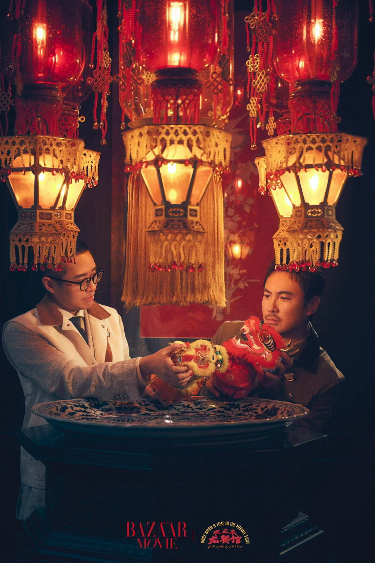 沈腾400亿票房中国影史第一人沈腾、文牧野登上《芭莎电影》8月刊封面！宣传电影《
