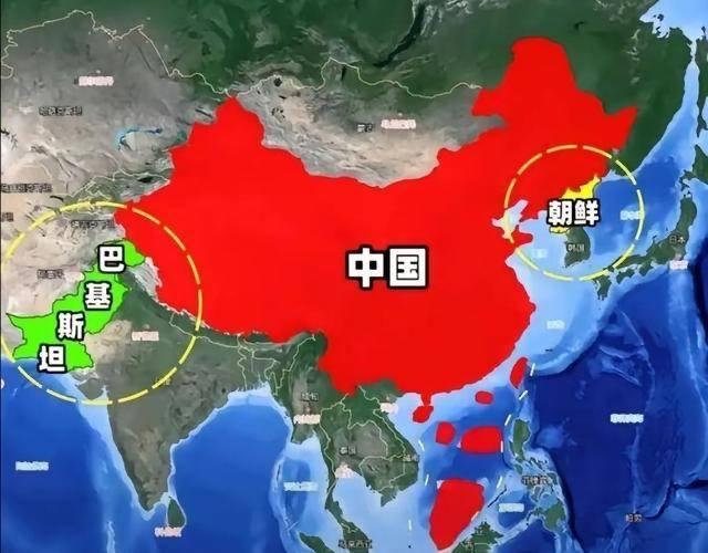 同样是邻国，对巴铁，咱们几乎是倾囊相助，从战斗机、坦克到港口建设，全方位合作；但