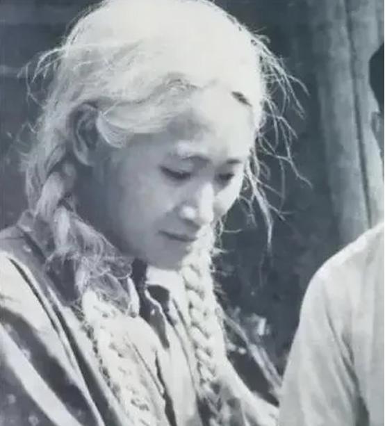 怪不得地主老财一定要得到“白毛女”，这是年近40岁的“白毛女”原型罗昌秀的真实照