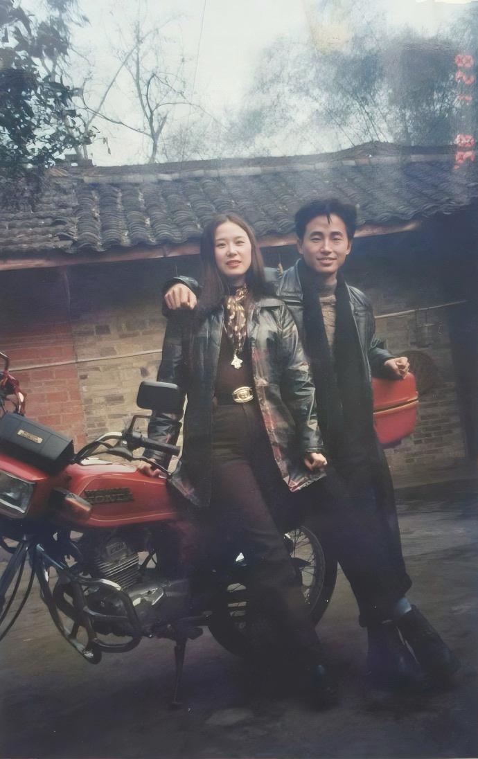 1998年，湖北农村的小夫妻，这在当时农村算什么水平？