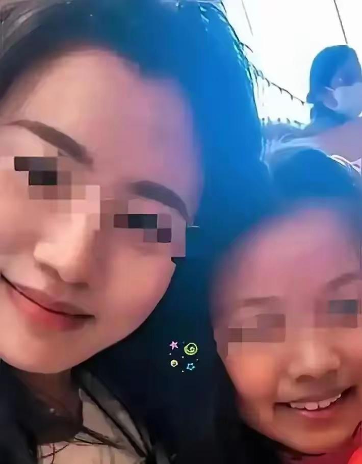 这事儿真挺让人堵心的。女方婚内出轨，男方离婚前先拉着女儿做了亲子鉴定。确定是亲生