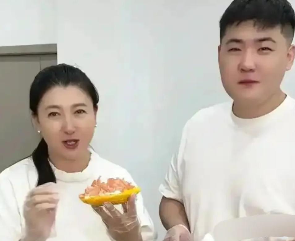 152分是个什么概念？说句难听的答题卡往地上一扔踩两脚也不止这点分吧