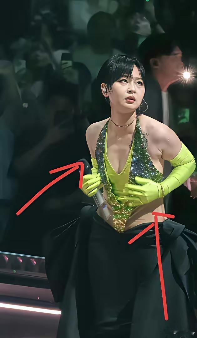 为什么周笔畅赢不了李宇春，二十年之后我貌似知道了答案。回看2005年超级女