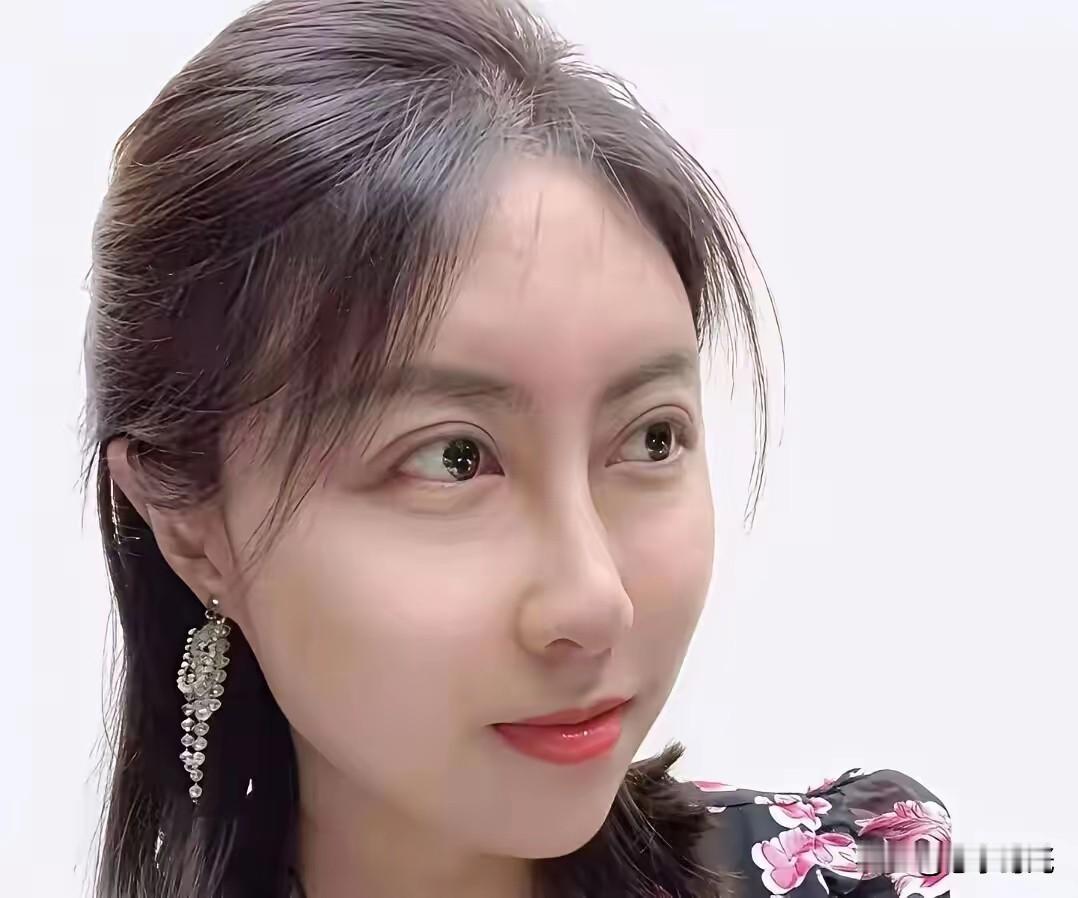 忽然发现一个bug贾浅浅目前是被取消了硕士学位，但是她的博士学位还在啊！这一下