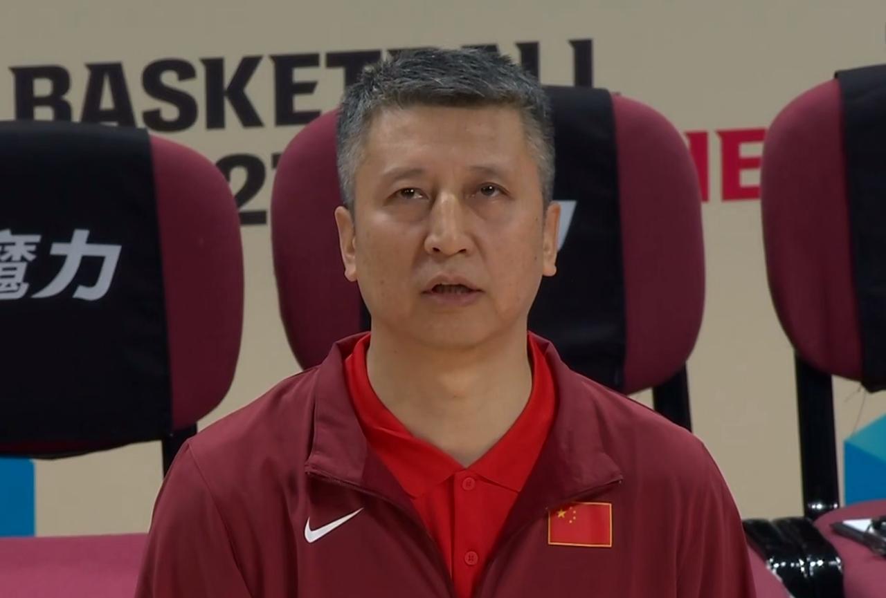 中国男篮输韩国4分！郭士强总结点评，指出了输球的4个原因。世界杯预选赛，中国