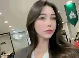 江苏江阴林肯4S店的女销售，都已婚生俩闺女了，居然跟客户偷偷摸摸好了四年，亲妈还