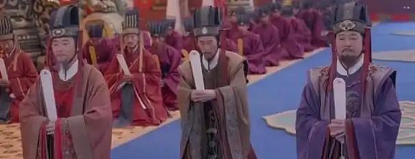 武德二年（619年）<em>宇文</em>化及兵败被杀，封德彝遂与<em>宇文士及</em>投降唐朝。唐高祖认为封