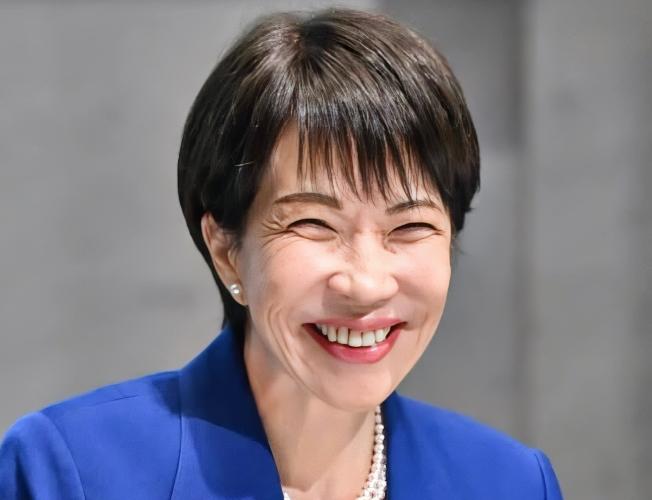 日本主动放低姿态喊话中国。为缓和持续紧张的双边关系，日本经济产业大臣赤泽亮正计划