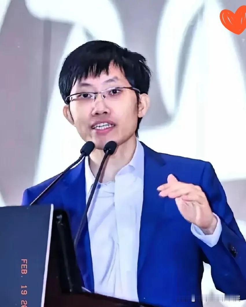 一觉醒来，中国科技界炸了！梁文锋凭啥惊艳世界？家人们，太震撼了！一睁眼就被