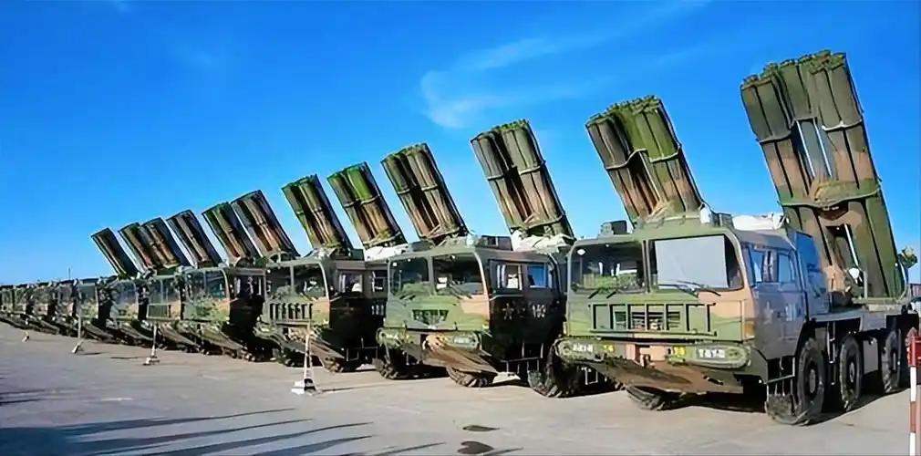 “5000枚只是起步，中国导弹的真正优势不在库存而在战时工厂的流水线。”俄罗斯