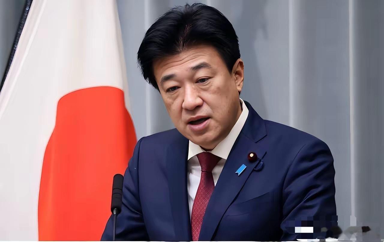 日本要中国给个解释！近日，日本官员连放狠话，要中国给日本一个解释：为什么中国要常