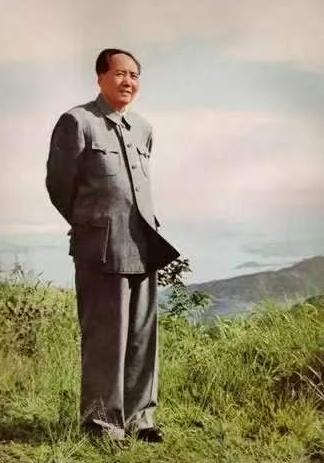 1955年，毛主席曾大胆预言：也许是七十五年（2030年），赶超美国。这话放在当