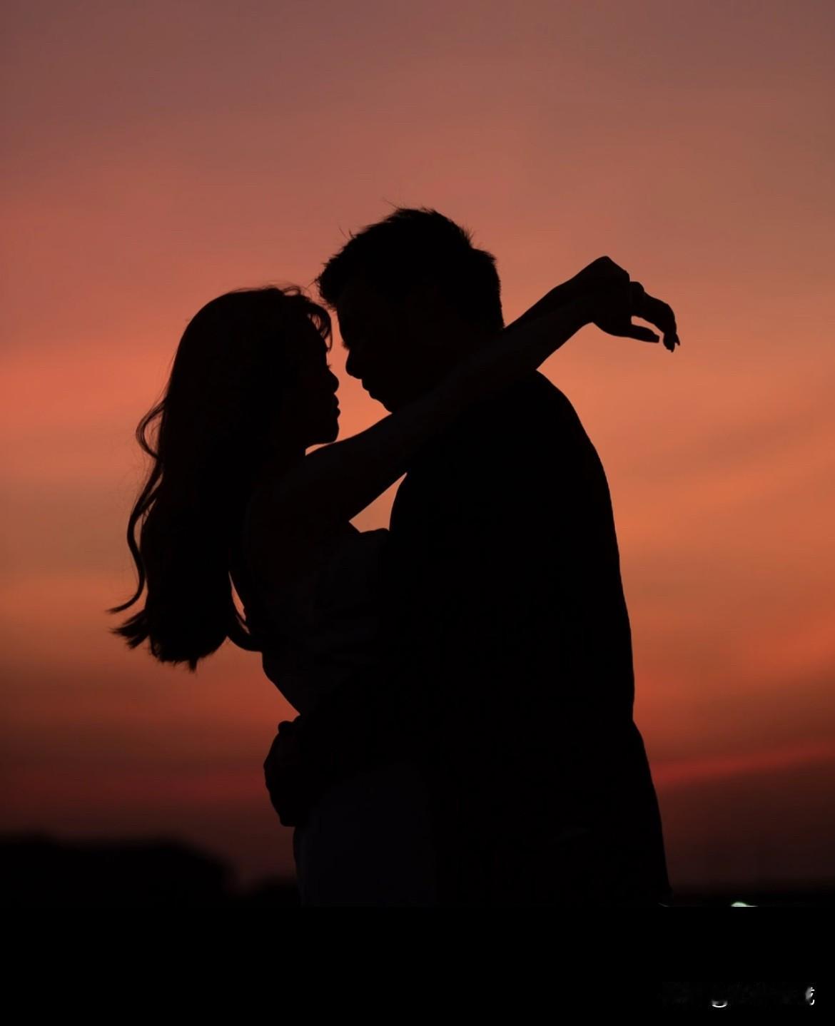 上联:天寒地冻一杯酒，求下联家暖人亲满心甜