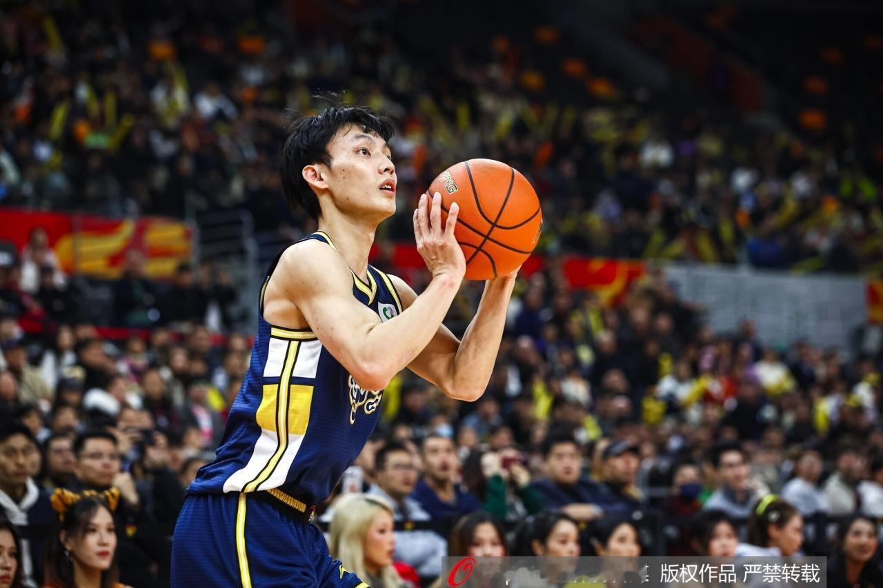 张庆鹏杀人诛心，两次在廖三宁前面像摆设，徐杰5中0比焦泊乔都差廖三宁连续三个