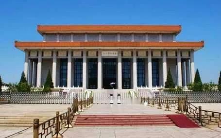 东方红，太阳升——纪念毛泽东同志逝世五十周年2026年9月1日，北京天安门广