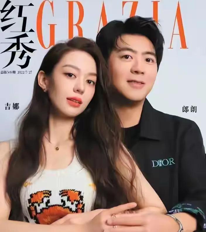 郎朗吉娜郑州现身，状态引热议郎朗与吉娜这对明星夫妻，每次亮相都备受关注。8月