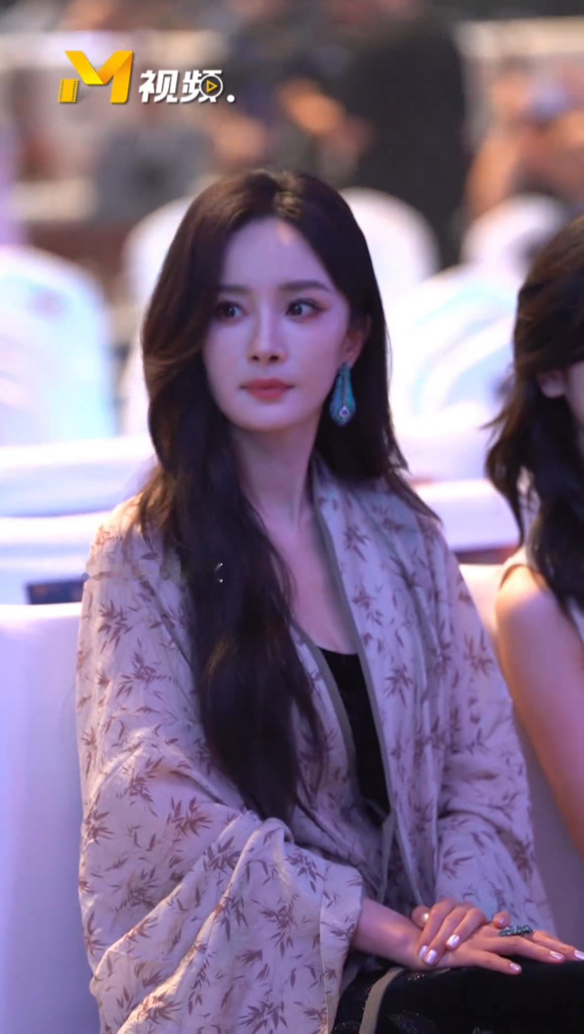 杨幂这同款我也得凑个热闹赶上第3批已售3000+老板那真是无敌开心了[春