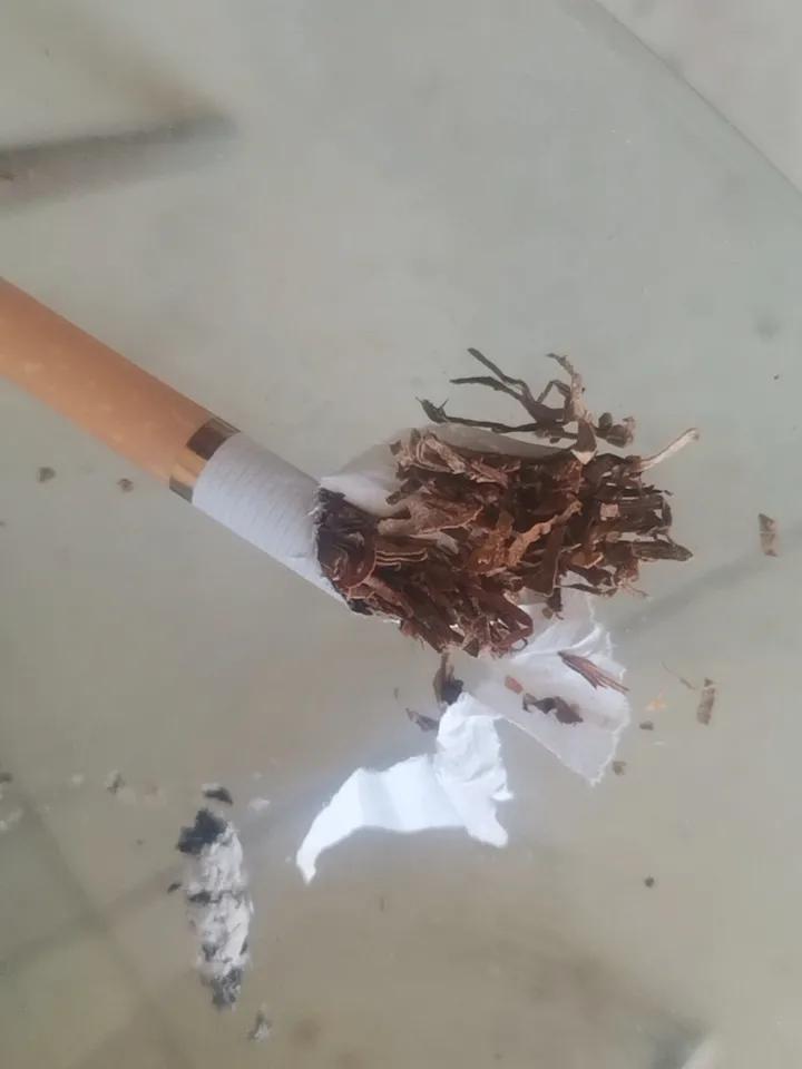 戒烟吧，你抽的是这个。烟丝如纸如谷糠