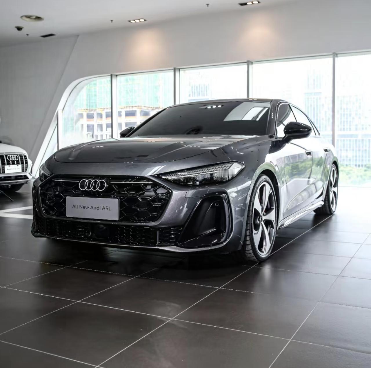 最近和朋友聊起买车的话题，他纠结了半天还是选了燃油车。我问理由，他反问我：“电动