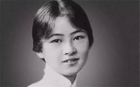 1928年，在东北大学后花园，张学良对已婚林徽因，轻佻地说：“徽因，来做我家庭教