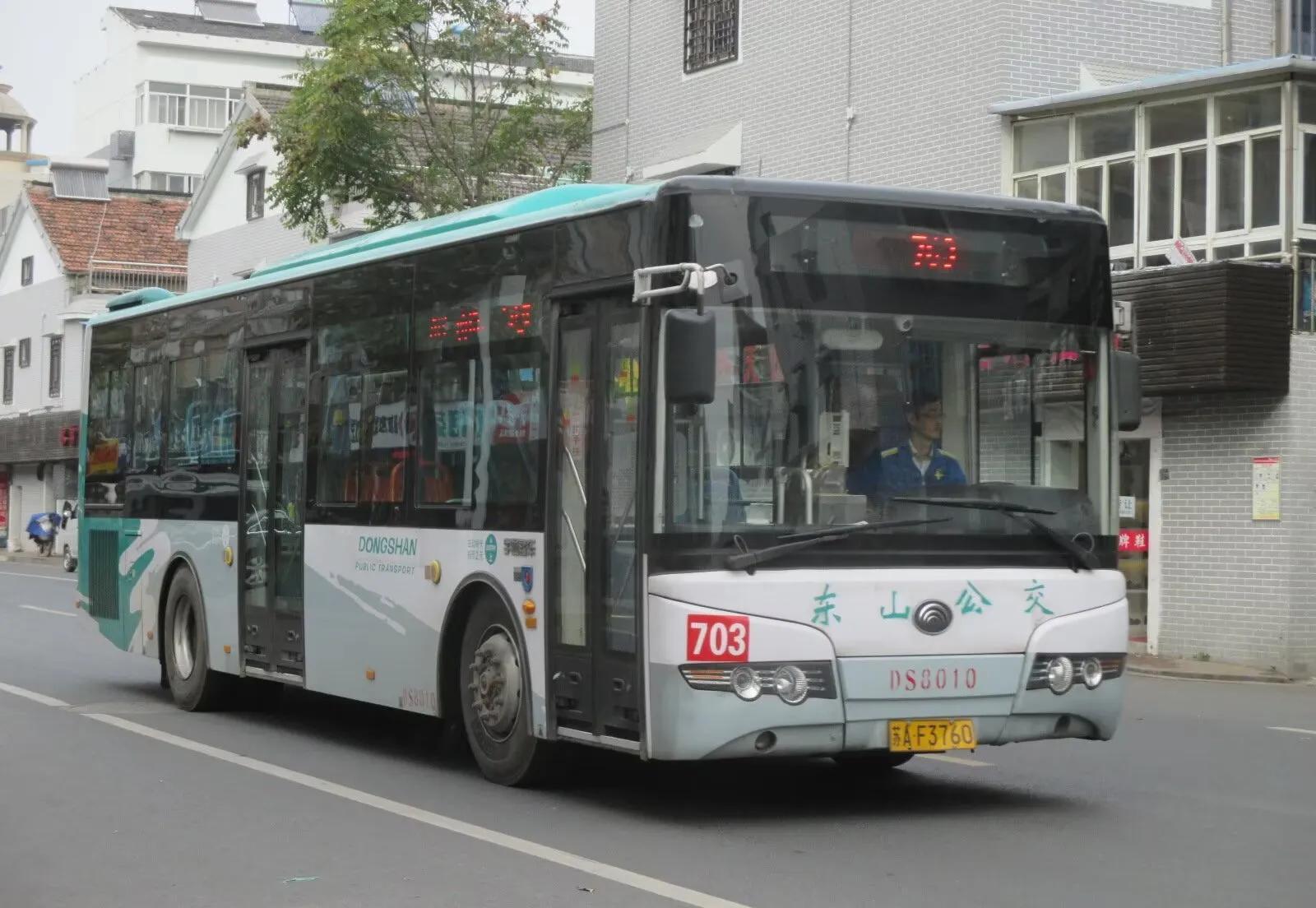 2012年后，江宁公交独立运营。这标志着江宁地区的公共交通进入了一个新的阶段