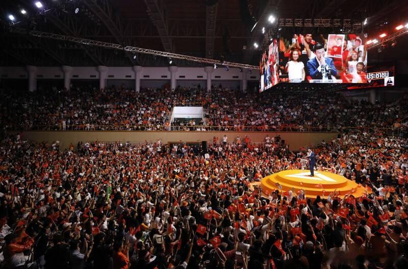 泰国大选进入倒计时四大政党选前最后造势曼谷“对决”海外新鲜事泰国将于8日举行