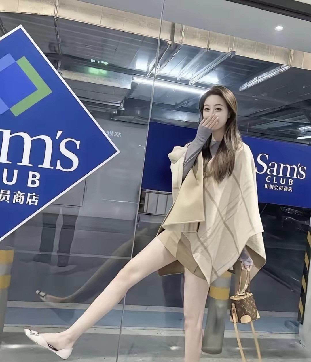 陪这么漂亮的姑娘去逛山姆，你会累吗？