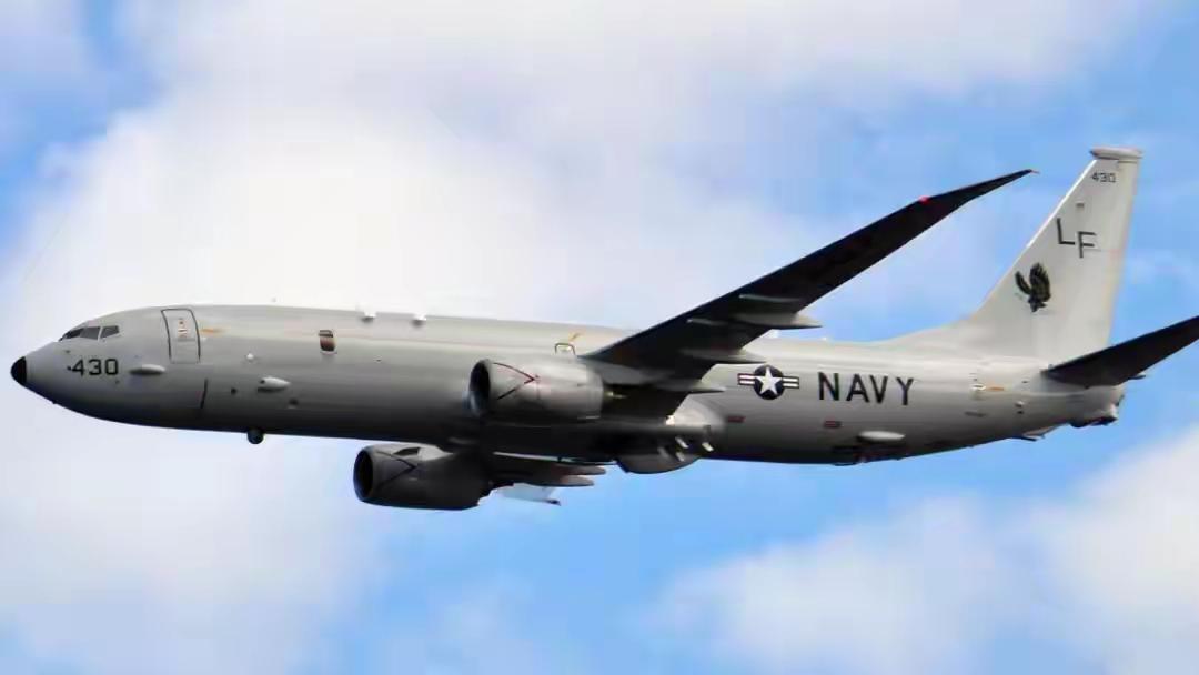 美议员称外交军事都为推翻伊朗政权。当地时间2月16日，美国共和党参议员格雷厄