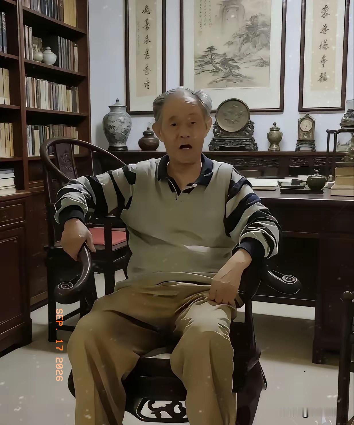 有人指出，南博在对待徐湖平这事上双标操作，处罚太轻了。因为同是南博，早在19