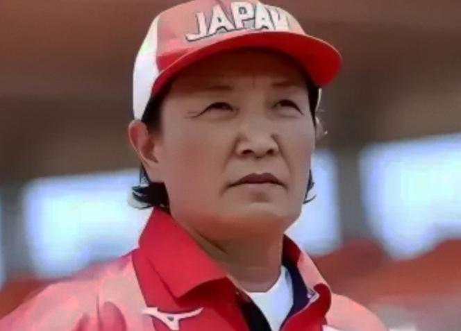 “我放弃中国国籍，成为一名日本人，就是为了打败中国队”，而她的父亲则公开回应：“