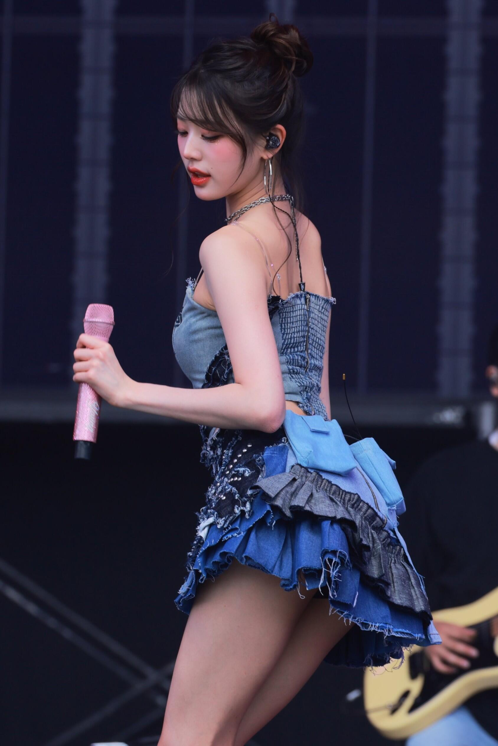 张元英240817舞台原图