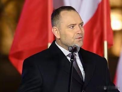 波兰总统纳夫罗茨基怒斥乌克兰总统泽连斯基！刚刚，波兰总统纳夫罗茨基表示，乌克