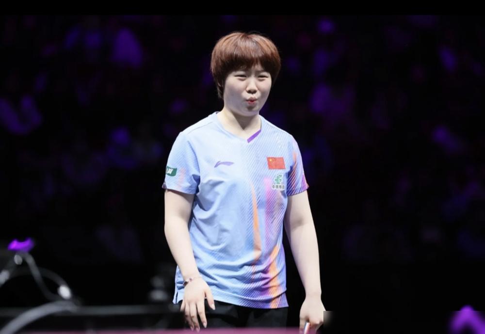 你看蒯曼刚赢高桥进8强的采访没？笑着说向莎莎学习转脸就拧护腕说我想赢刚才镜