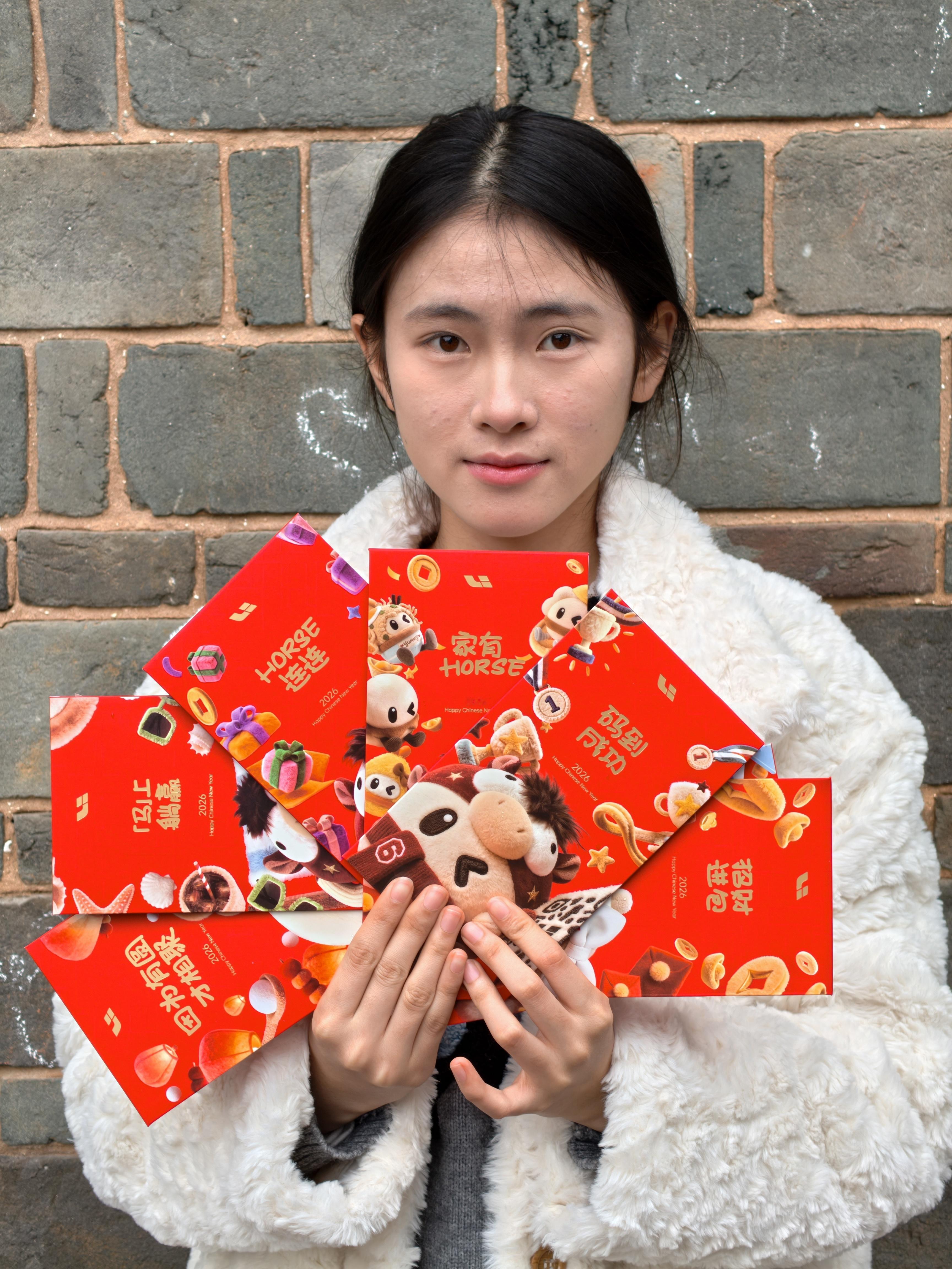 理想汽车太行了！送了亲子服，我和我小舅子的衣服都安排上了，还有很好看的红包和一个