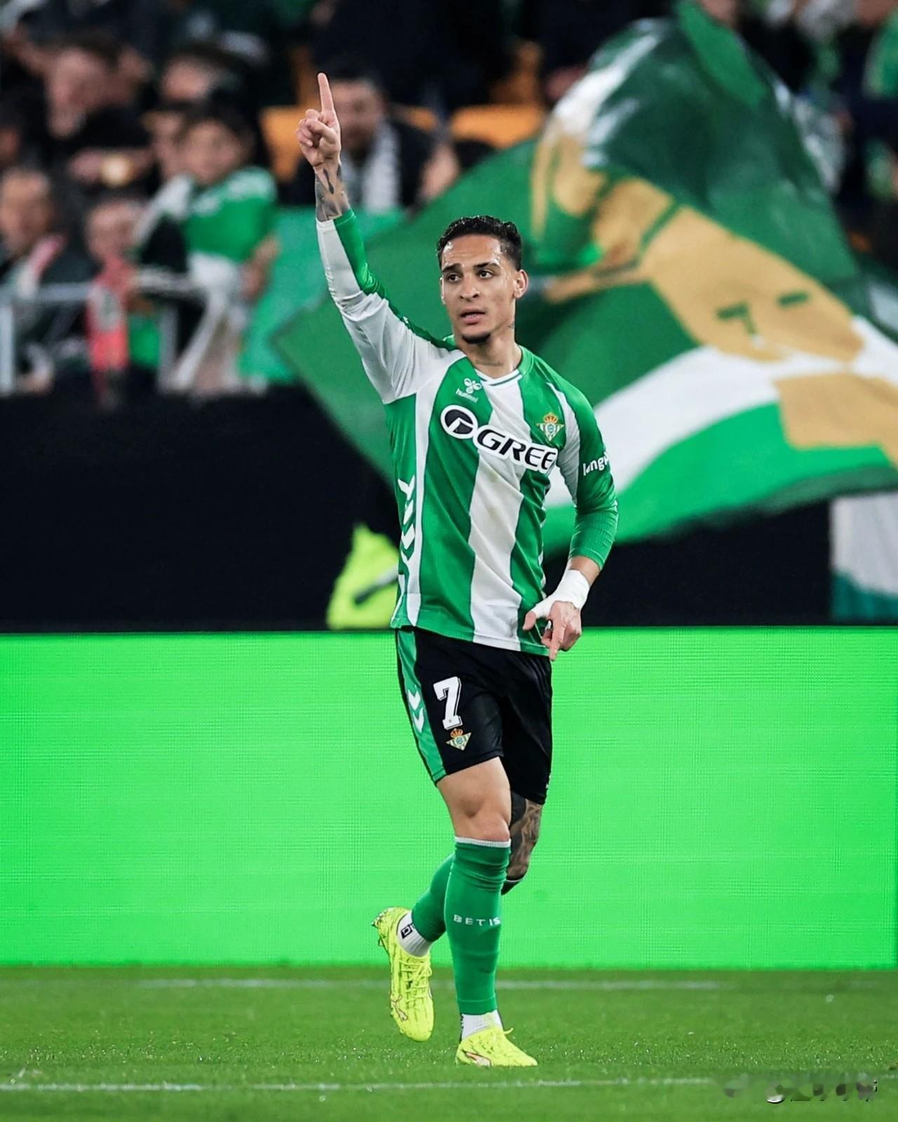 西甲小王，安东尼加盟贝蒂斯以来在欧战参与进球数仅次于姆巴佩!在欧联杯联最后一