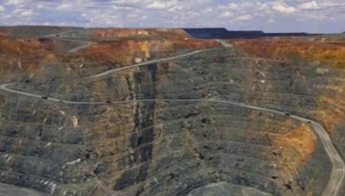 蒙古国那边确实不好过，一个字：难，难在哪？156万平方公里的土地，比法国、德国、