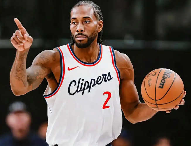 快船可以开始重建了，这并不是一件坏事，只是稍微提前了一些快船为什么把哈登小卡的